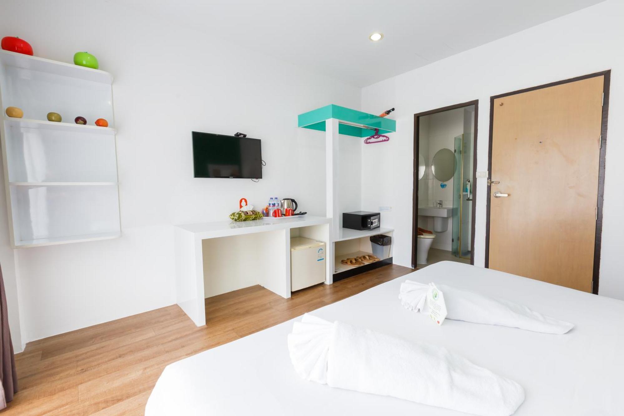 The Frutta Boutique Hotel Patong Bagian luar foto