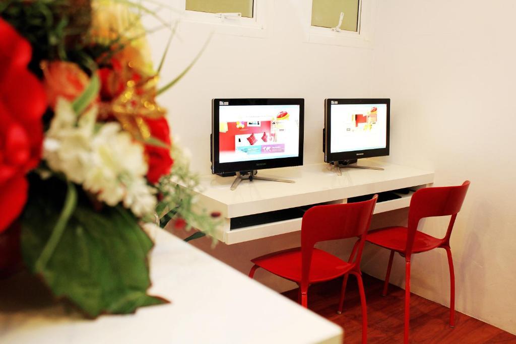 The Frutta Boutique Hotel Patong Bagian luar foto