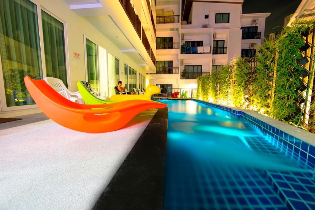 The Frutta Boutique Hotel Patong Bagian luar foto